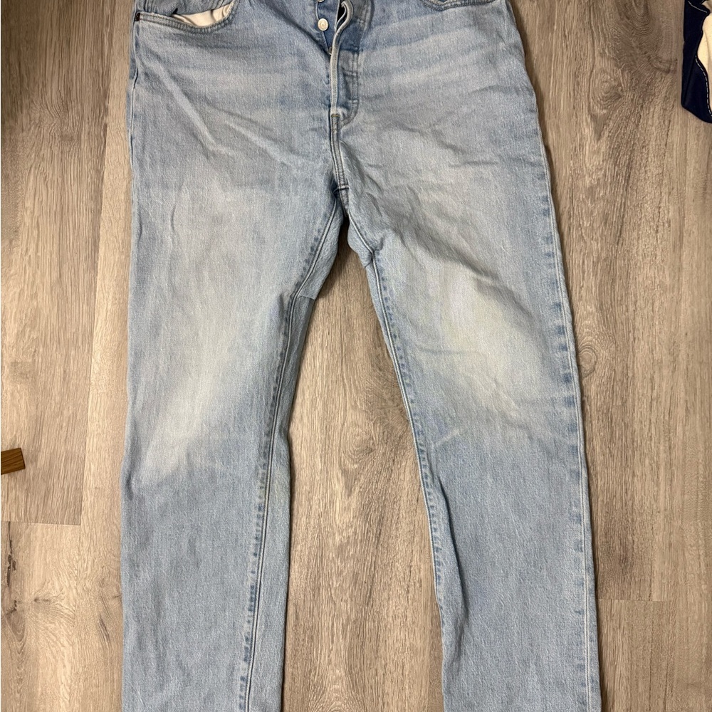 Signature by Levi Strauss Light Wash Slim Men's Jeans